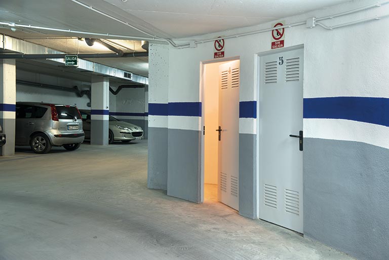 Puertas para trasteros en promociones residenciales